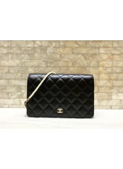 CHANEL MINI SHOULDER BAG